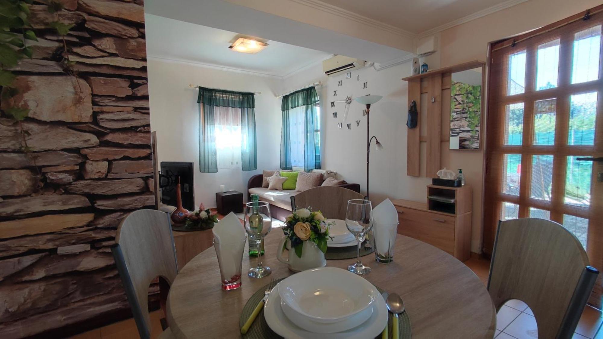 Limonade Apartman Ac Agard Elmenyfuerdo Mellett 加尔多尼 外观 照片